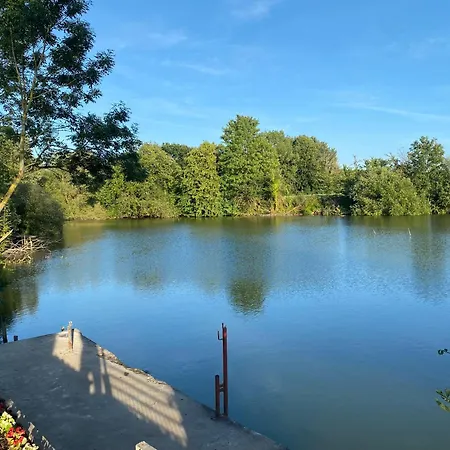Etang De Peche Des Ladres